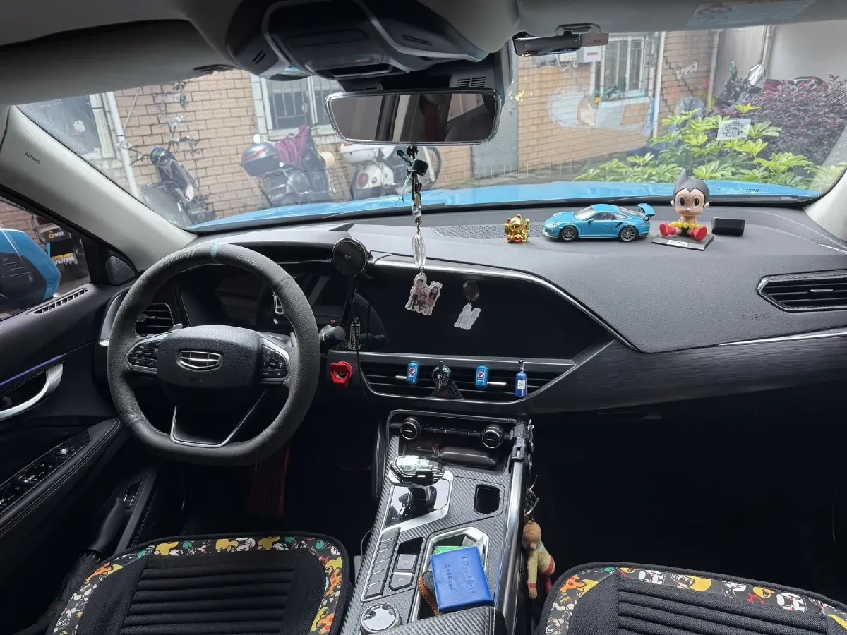 2020 Geely Tugella 2.0T 238HP L4 8AT,autocango,china used car exporter,china ev exporter,chinese used car exporter,chinese used ev exporter
