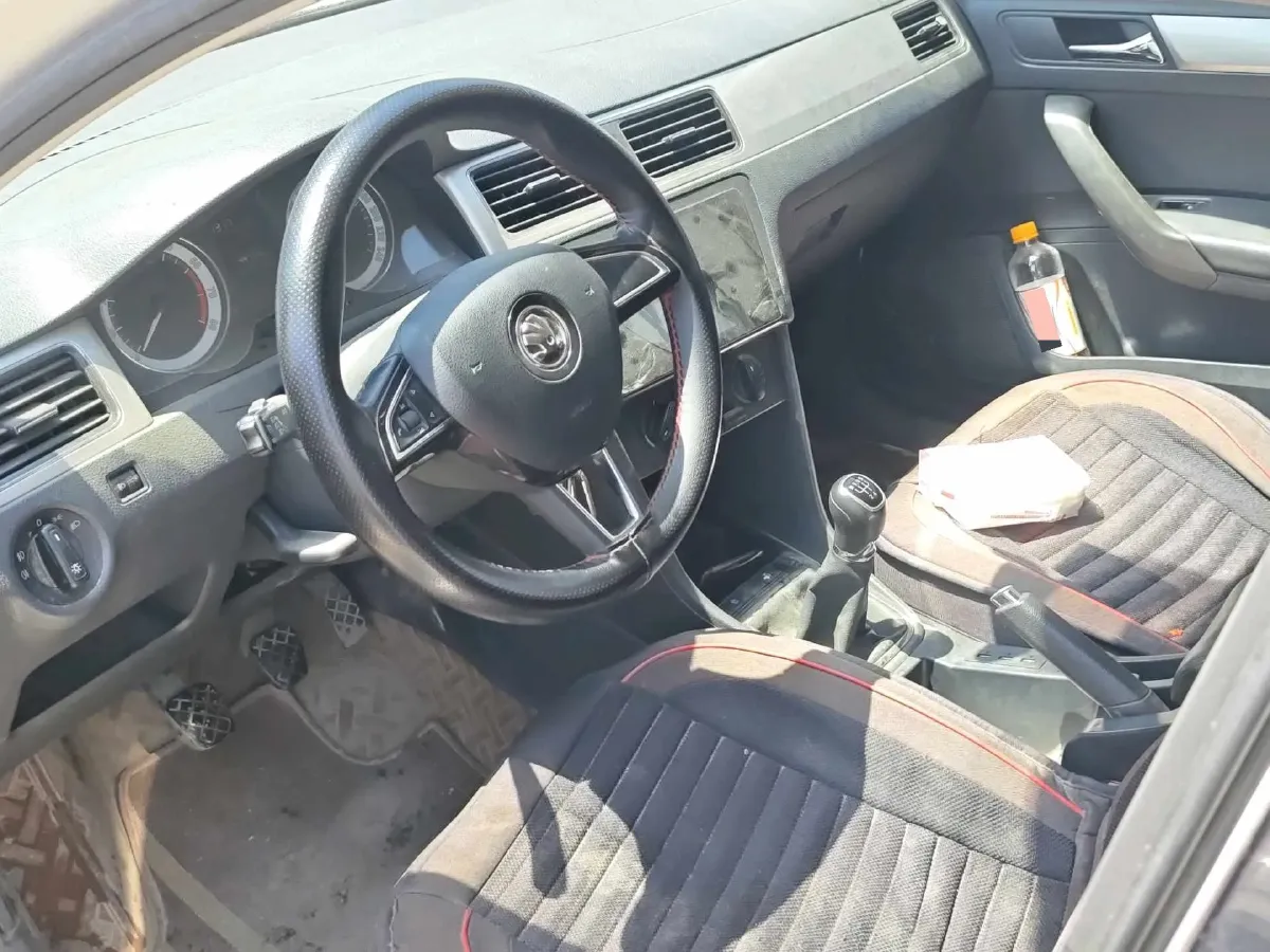 2019 SWM G01 1.5T 156HP L4 6MT,autocango,china used car exporter,china ev exporter,chinese used car exporter,chinese used ev exporter