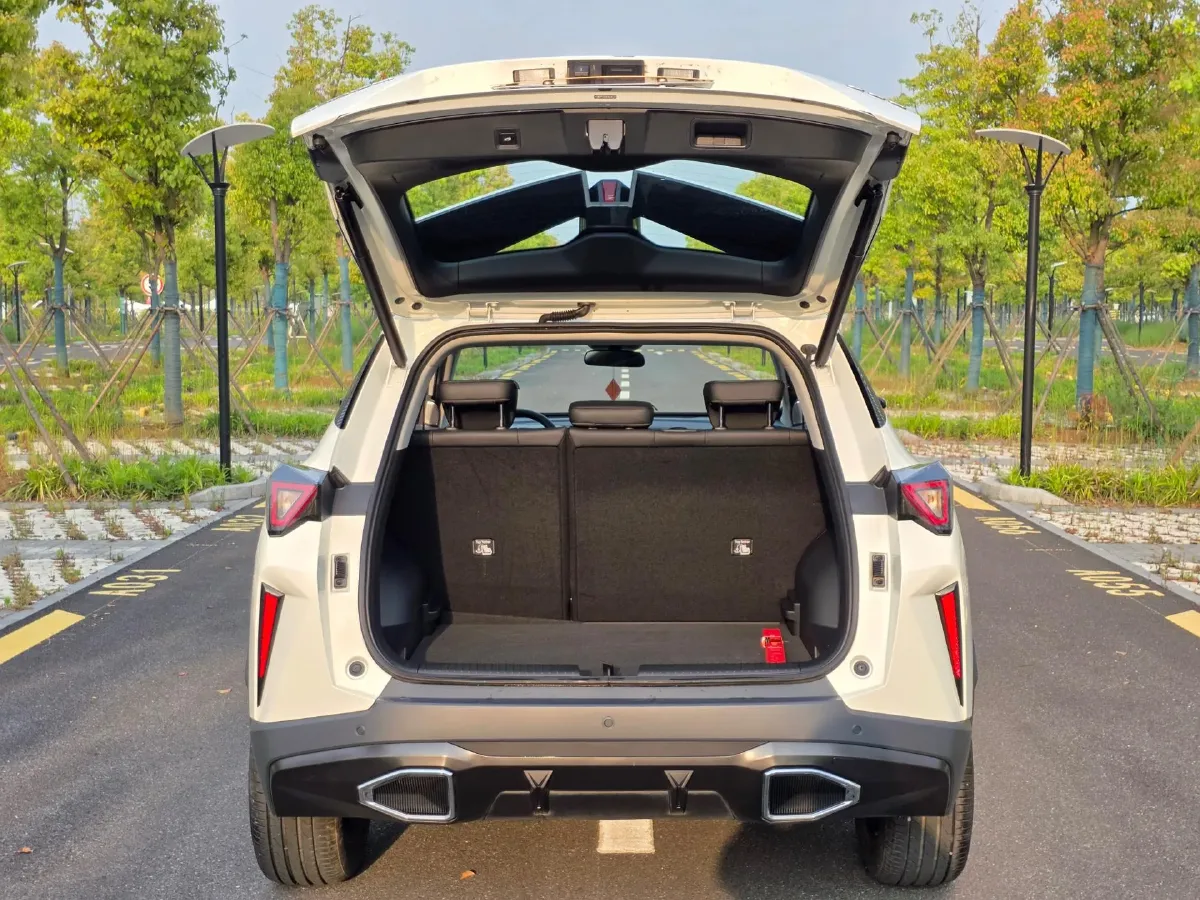 2023 GAC Trumpchi GS3 1.5T 177HP L4 7DCT,autocango,china used car exporter,china ev exporter,chinese used car exporter,chinese used ev exporter