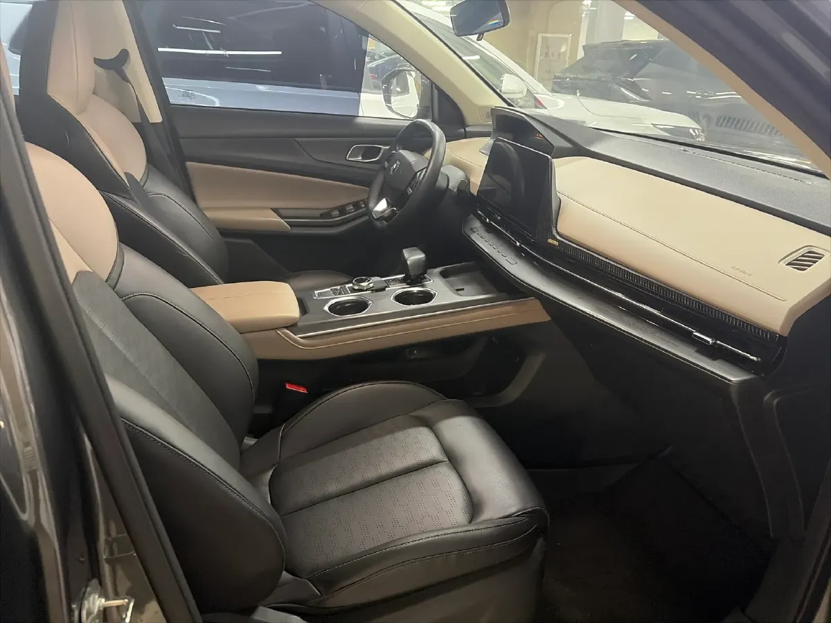 2022 ChangAn CS55 Plus 1.5T 188HP L4 7DCT,autocango,china used car exporter,china ev exporter,chinese used car exporter,chinese used ev exporter