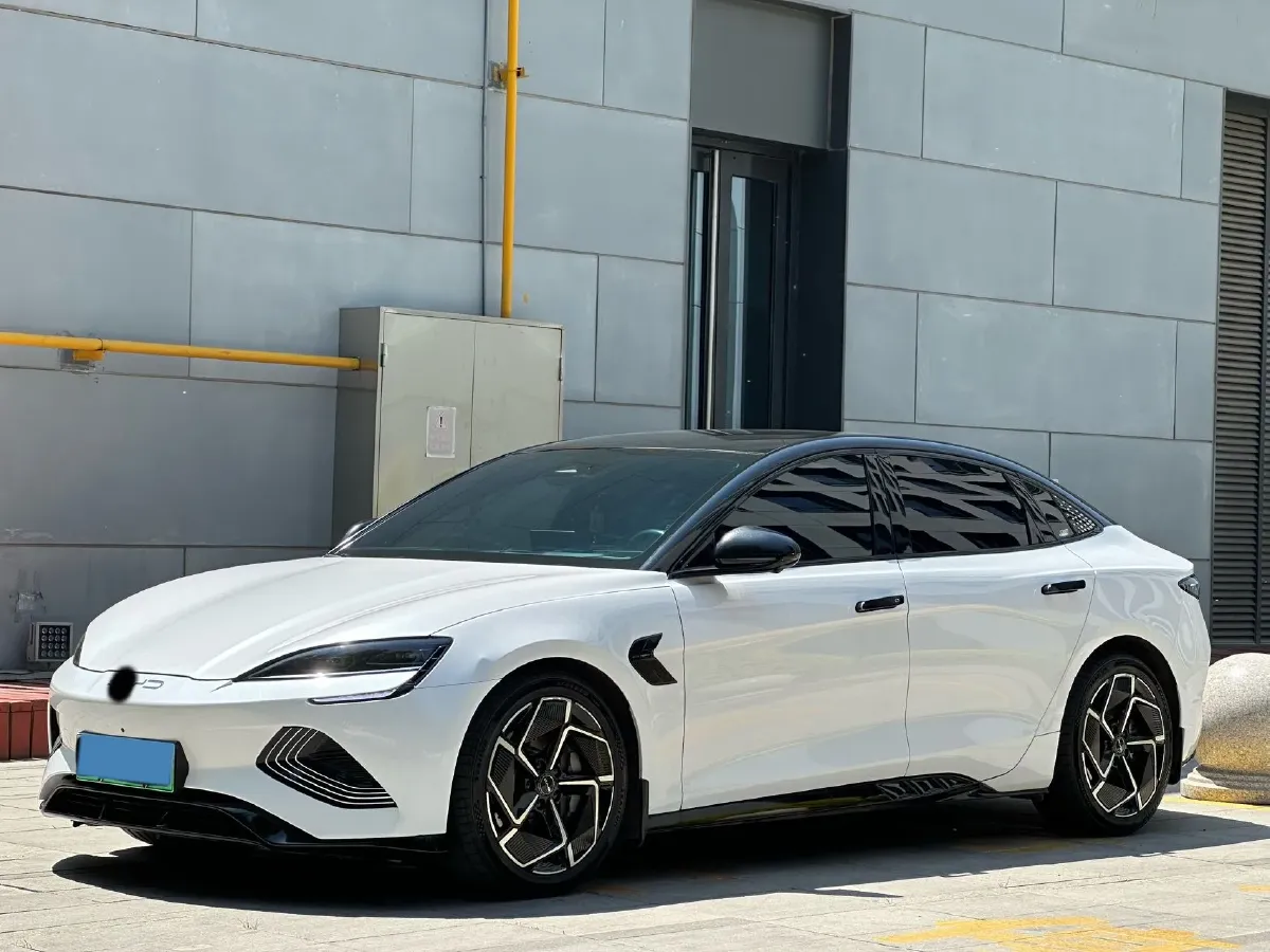 2022 AITO AITO M5 Range Extended 125HP REEV 40KWH,autocango,china used car exporter,china ev exporter,chinese used car exporter,chinese used ev exporter
