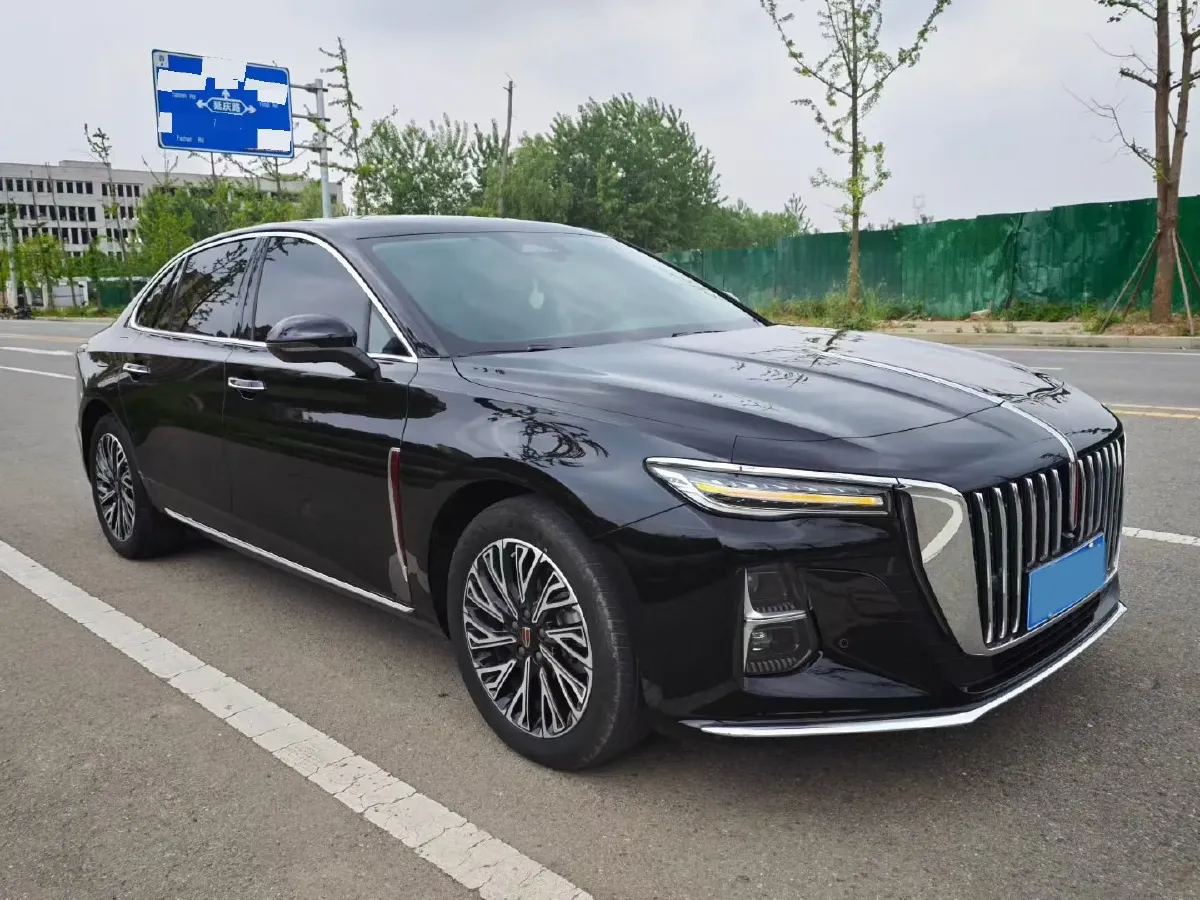 2024 HongQi H5 2.0T 224HP L4 8AT,autocango,china used car exporter,china ev exporter,chinese used car exporter,chinese used ev exporter