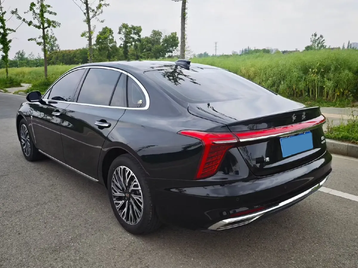 2024 HongQi H5 2.0T 224HP L4 8AT,autocango,china used car exporter,china ev exporter,chinese used car exporter,chinese used ev exporter
