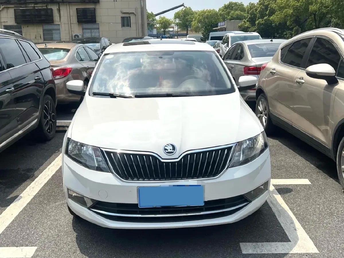 2018 Skoda Rapid 1.6L 110HP L4 6AT,autocango,china used car exporter,china ev exporter,chinese used car exporter,chinese used ev exporter