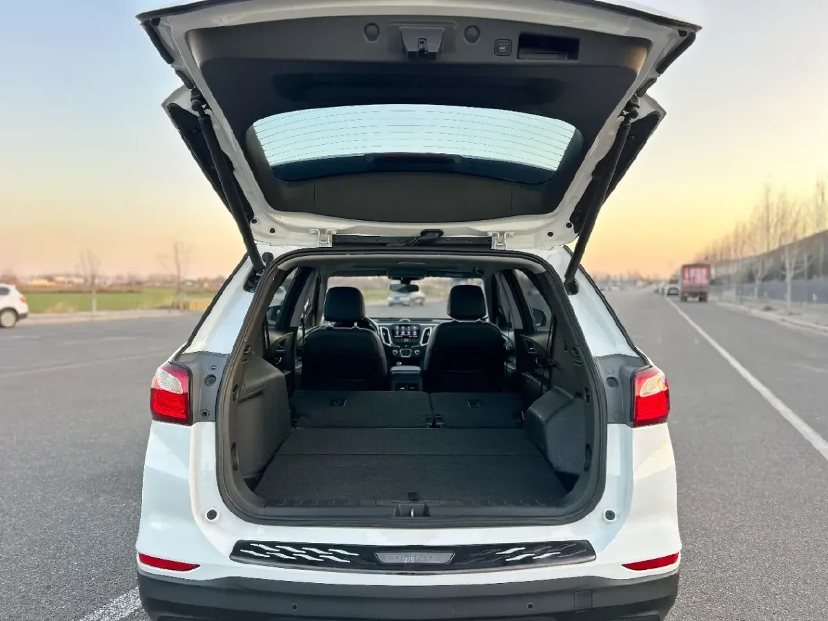 2019 Chevrolet Equinox 1.5T 180HP L4 6AT,autocango,china used car exporter,china ev exporter,chinese used car exporter,chinese used ev exporter