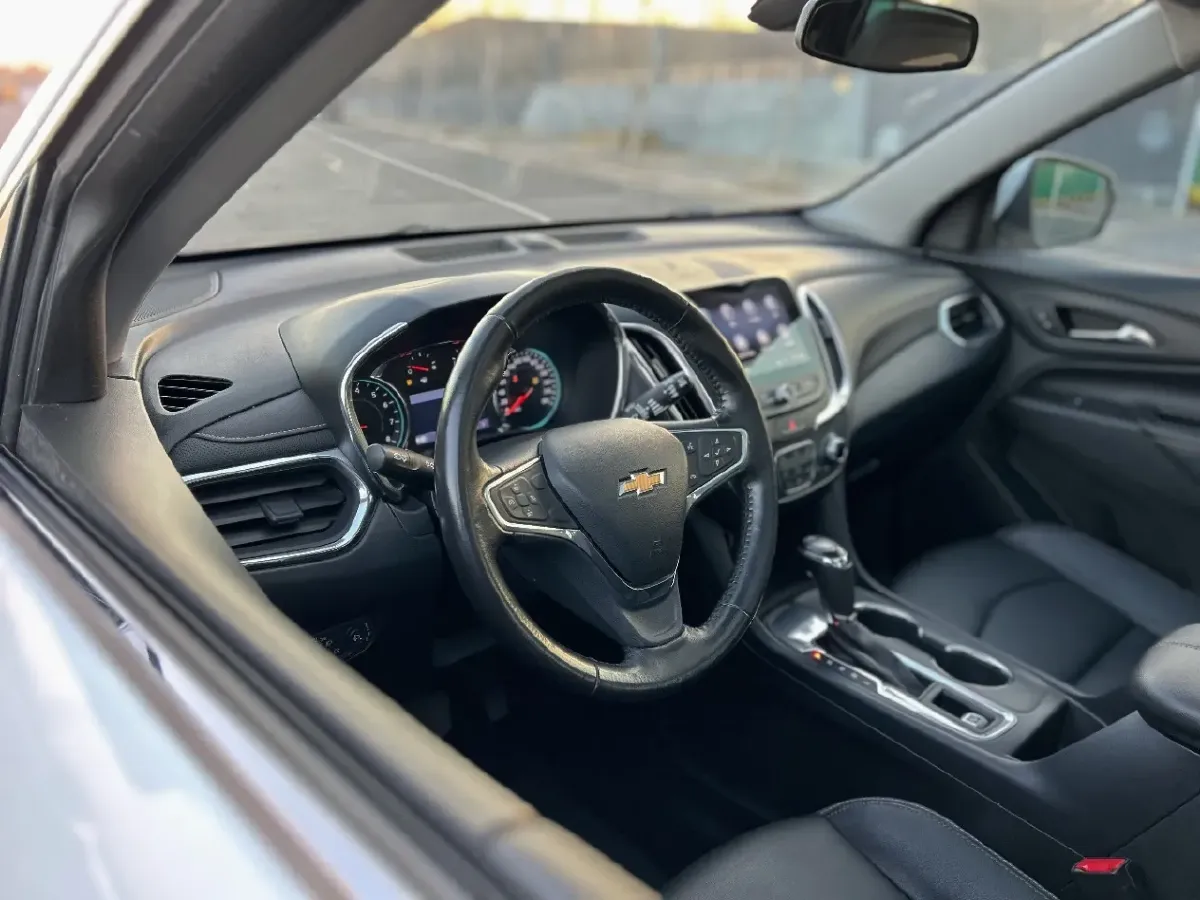 2019 Chevrolet Equinox 1.5T 180HP L4 6AT,autocango,china used car exporter,china ev exporter,chinese used car exporter,chinese used ev exporter