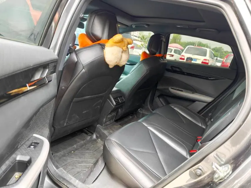 2022 ChangAn UNI-V 1.5T 188HP L4 7DCT,autocango,china used car exporter,china ev exporter,chinese used car exporter,chinese used ev exporter