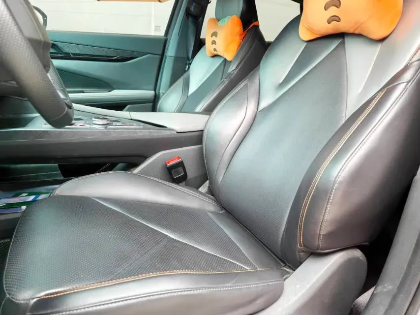 2022 ChangAn UNI-V 1.5T 188HP L4 7DCT,autocango,china used car exporter,china ev exporter,chinese used car exporter,chinese used ev exporter