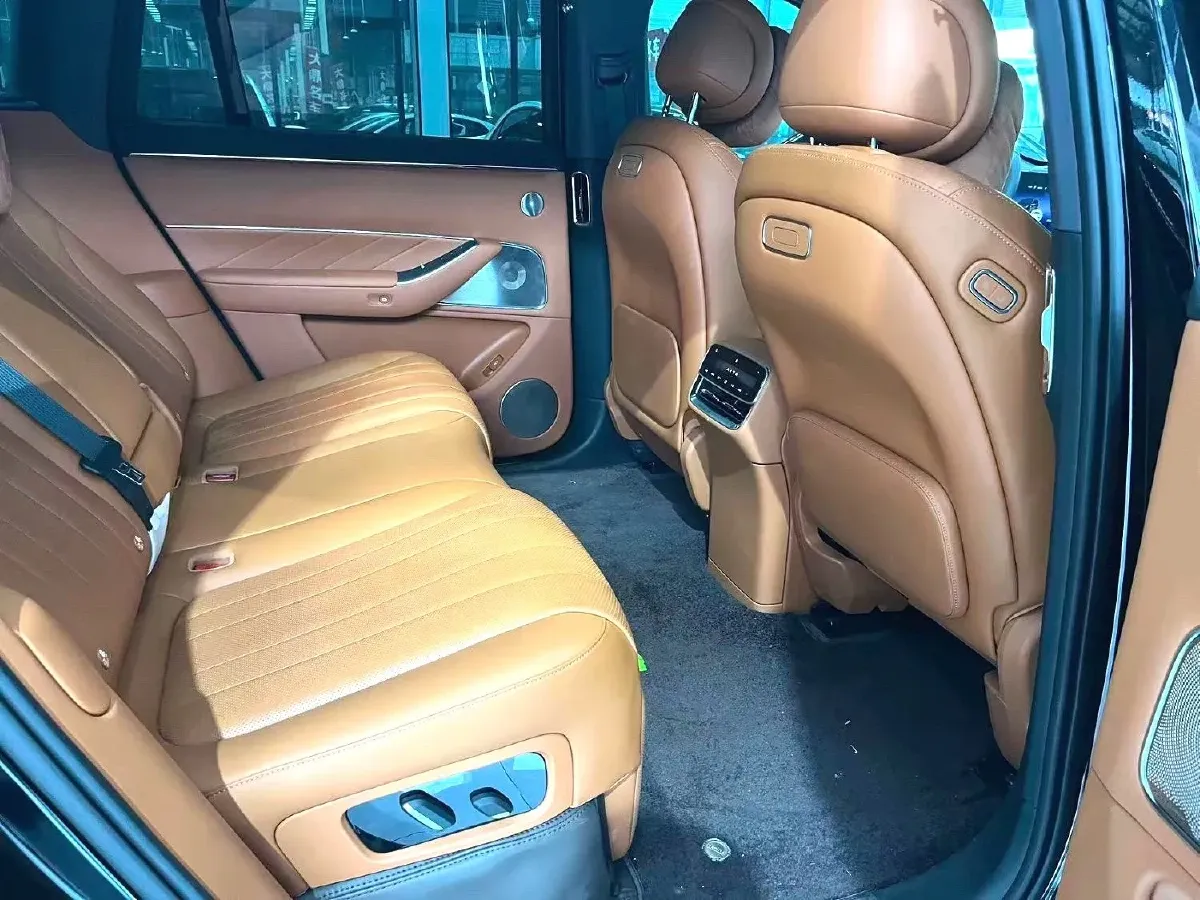 2025 AITO AITO M8 BEV,autocango,china used car exporter,china ev exporter,chinese used car exporter,chinese used ev exporter