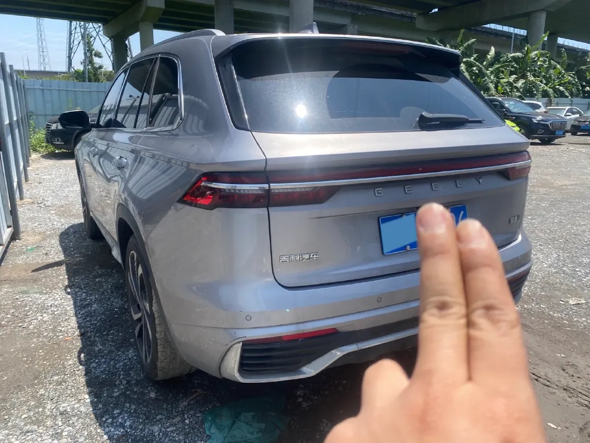 2024 Geely Monjaro 2.0T 238HP L4 8AT,autocango,china used car exporter,china ev exporter,chinese used car exporter,chinese used ev exporter