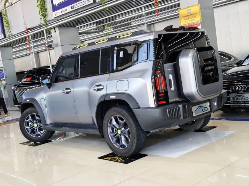 2023 Jetour Traveller 2.0T 254HP L4 7DCT,autocango,china used car exporter,china ev exporter,chinese used car exporter,chinese used ev exporter