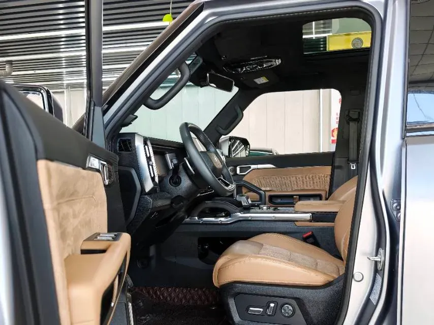 2023 Jetour Traveller 2.0T 254HP L4 7DCT,autocango,china used car exporter,china ev exporter,chinese used car exporter,chinese used ev exporter