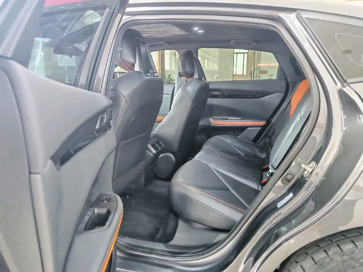 2023 ChangAn UNI-V iDD 1.5T 170HP L4 6TCT PHEV 18.4KWH,autocango,china used car exporter,china ev exporter,chinese used car exporter,chinese used ev exporter