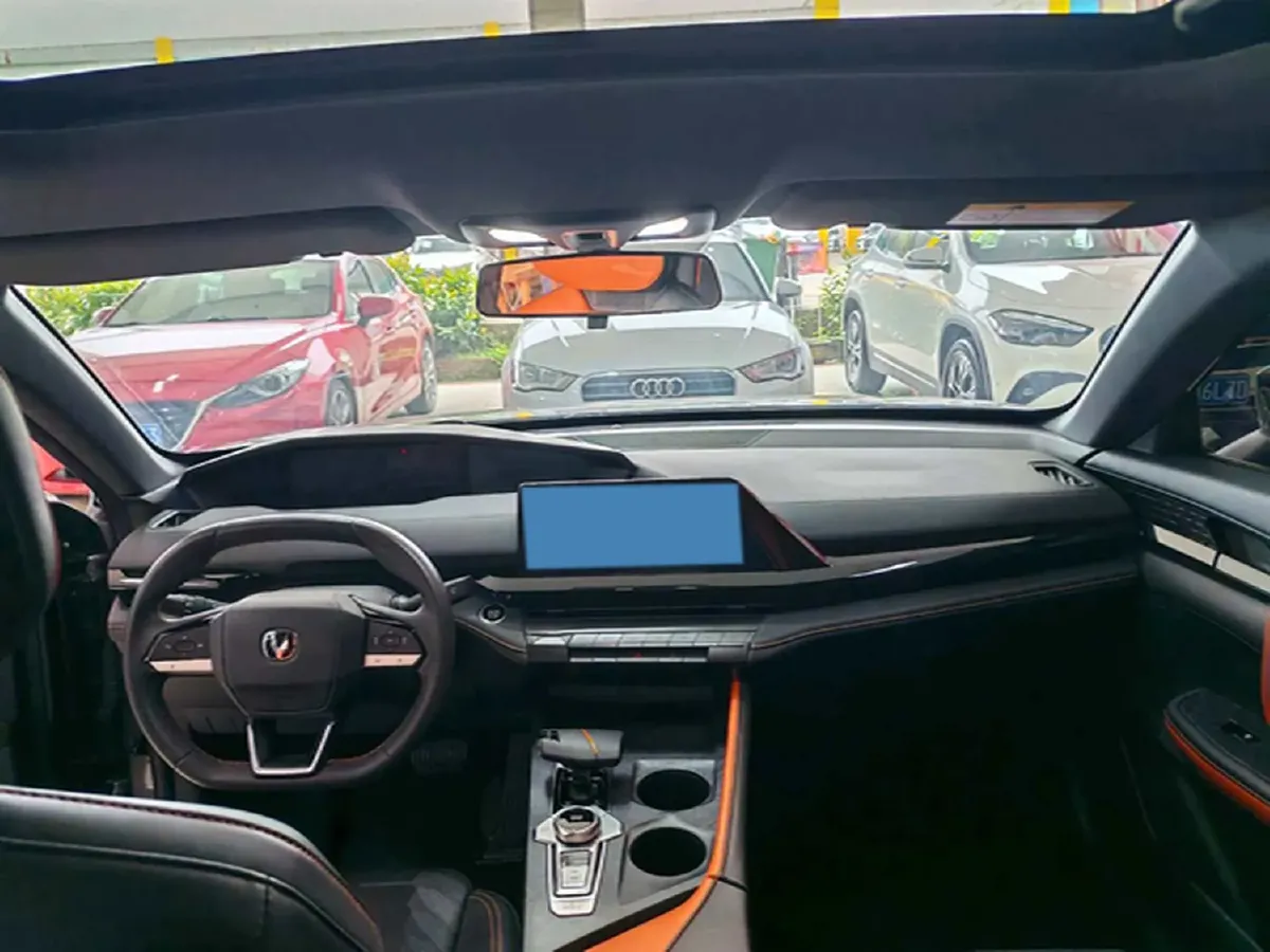 2023 ChangAn UNI-V iDD 1.5T 170HP L4 6TCT PHEV 18.4KWH,autocango,china used car exporter,china ev exporter,chinese used car exporter,chinese used ev exporter