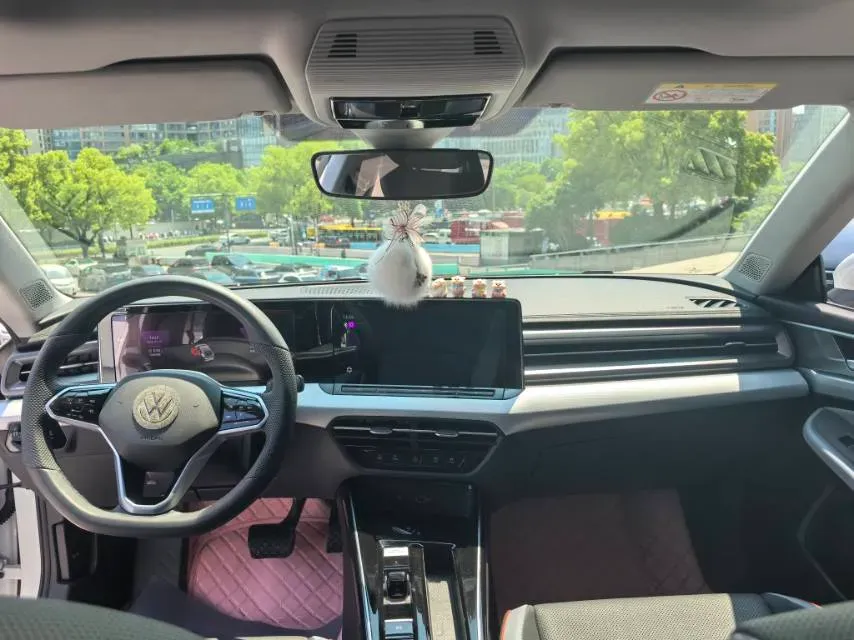 2024 Volkswagen Lamando 1.4T 150HP L4 7DCT,autocango,china used car exporter,china ev exporter,chinese used car exporter,chinese used ev exporter