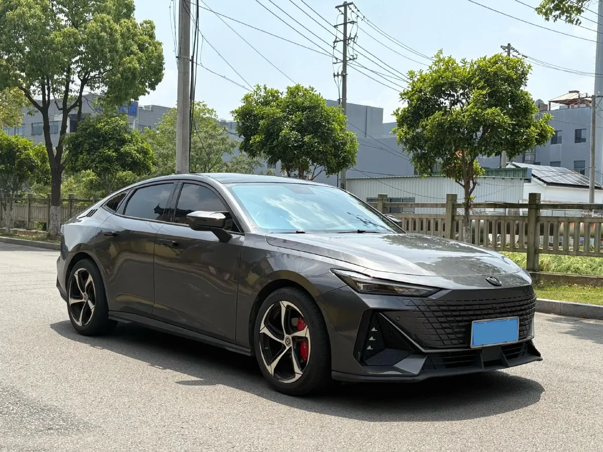 2022 ChangAn UNI-V 1.5T 188HP L4 7DCT,autocango,china used car exporter,china ev exporter,chinese used car exporter,chinese used ev exporter