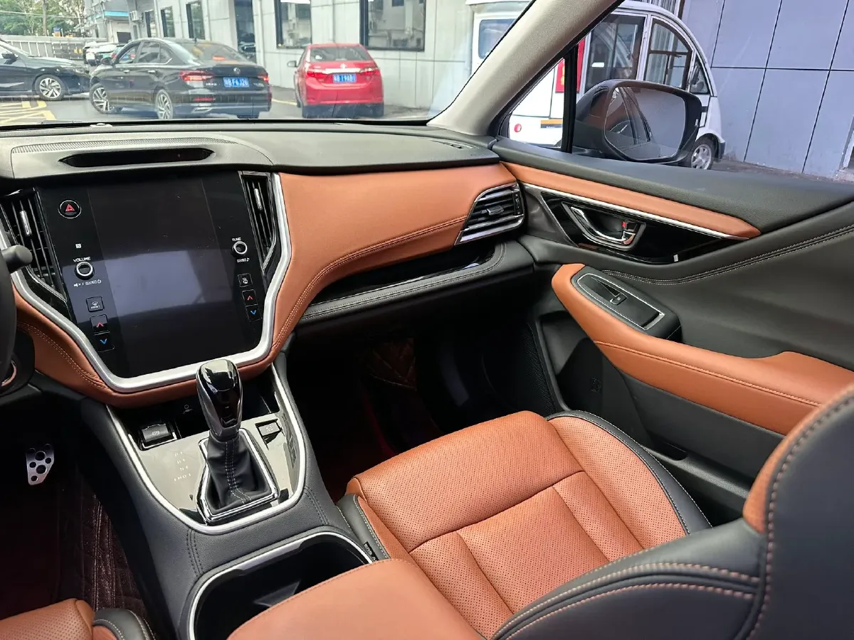 2021 Subaru Outback 2.5L 169HP H4 CVT,autocango,china used car exporter,china ev exporter,chinese used car exporter,chinese used ev exporter
