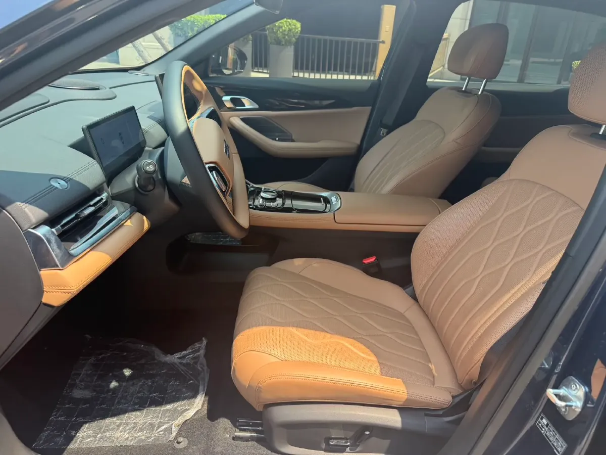 2025 Geely Galaxy A7 1.5L 112HP L4 1DHT PHEV,autocango,china used car exporter,china ev exporter,chinese used car exporter,chinese used ev exporter