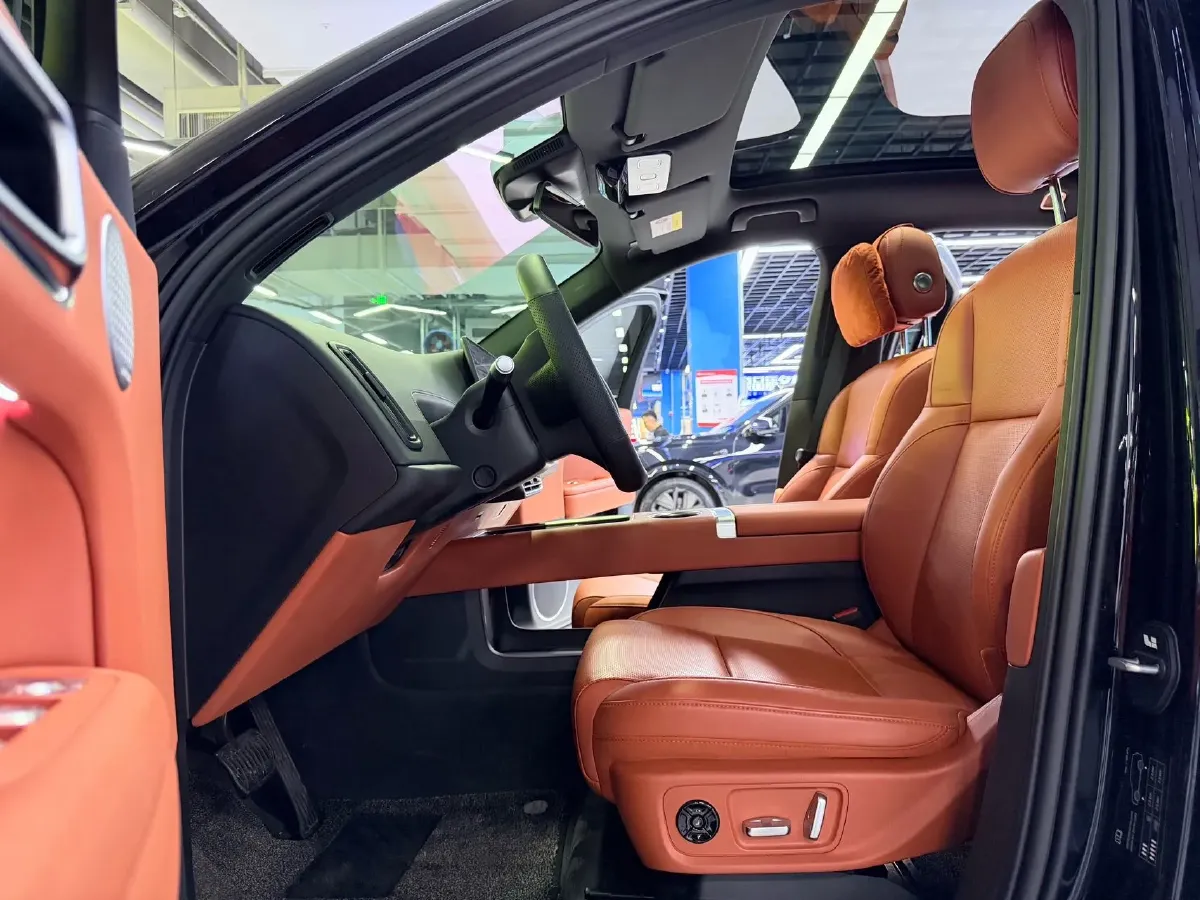 2024 Li L6 Range Extended 154HP L4 REEV 36.8KWH,autocango,china used car exporter,china ev exporter,chinese used car exporter,chinese used ev exporter