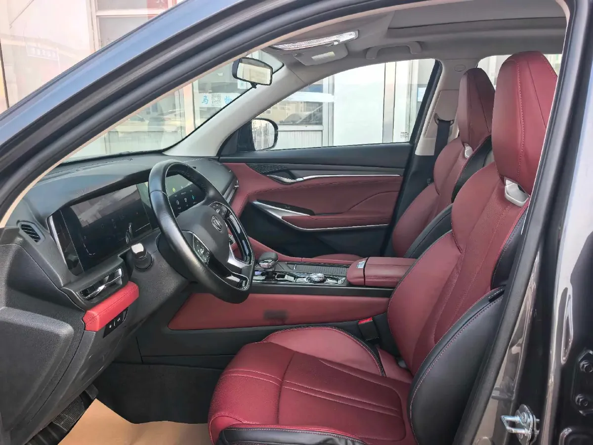 2020 ChangAn CS75 Plus 2.0T 233HP L4 8AT,autocango,china used car exporter,china ev exporter,chinese used car exporter,chinese used ev exporter