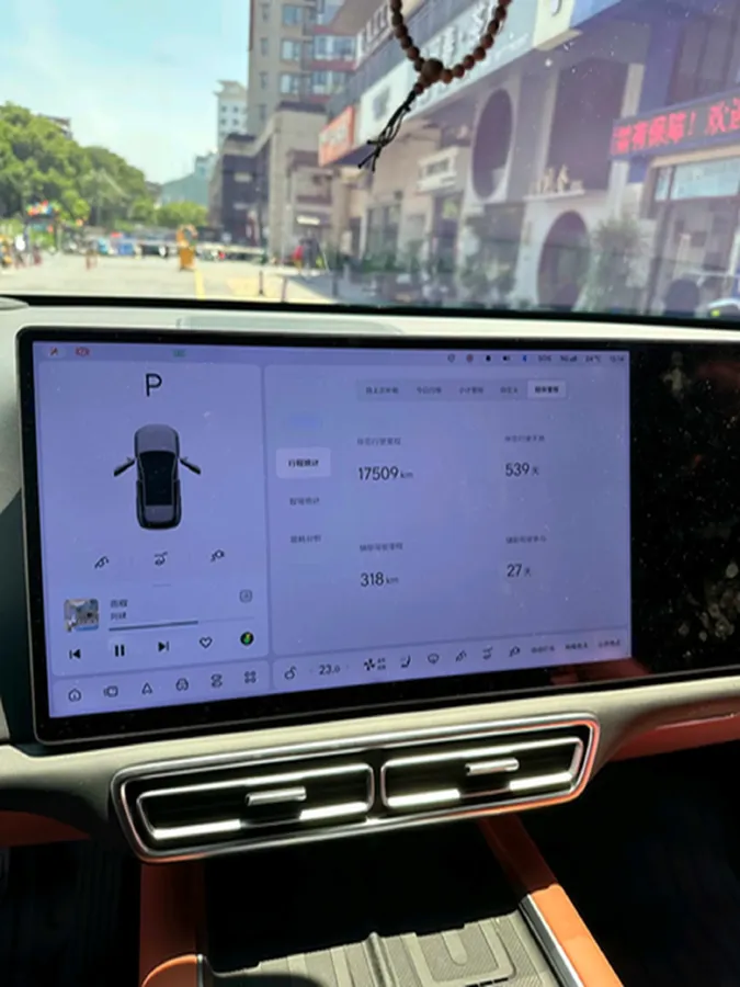 2024 Li L6 Range Extended 154HP L4 REEV 36.8KWH,autocango,china used car exporter,china ev exporter,chinese used car exporter,chinese used ev exporter