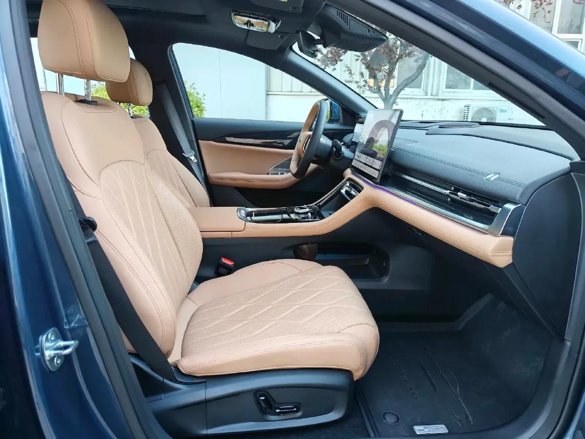 2025 Geely Galaxy A7 1.5L 112HP L4 1DHT PHEV,autocango,china used car exporter,china ev exporter,chinese used car exporter,chinese used ev exporter