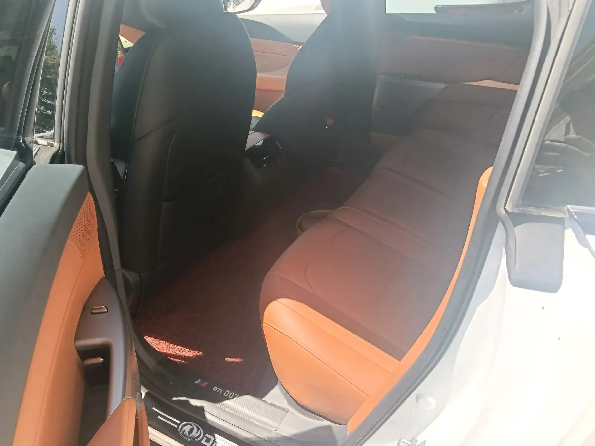 2024 DongFeng eπ eπ007 REEV 105HP REEV 28.4KWH,autocango,china used car exporter,china ev exporter,chinese used car exporter,chinese used ev exporter