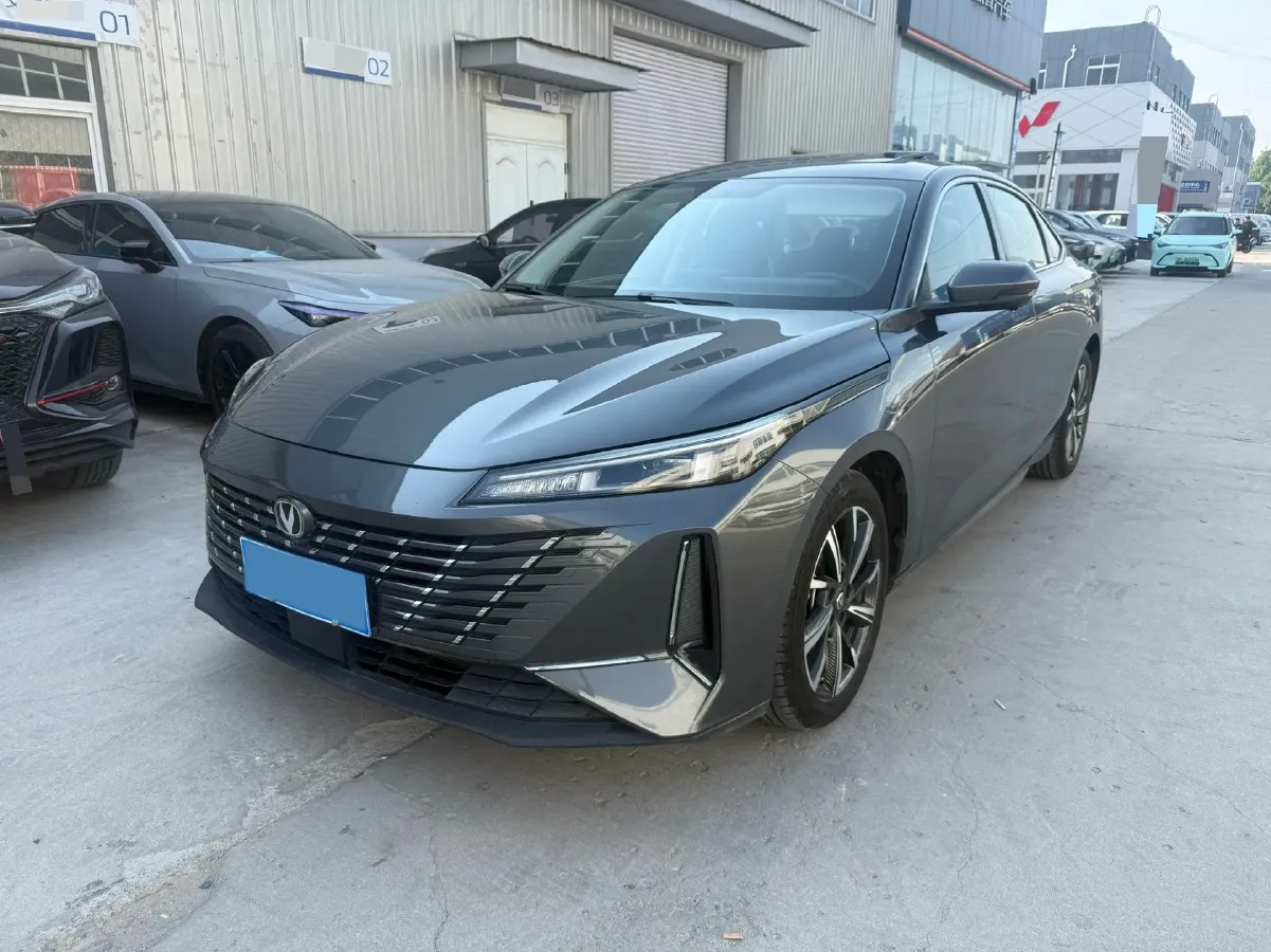 2024 ChangAn Eado 1.5T 170HP L4 7DCT,autocango,china used car exporter,china ev exporter,chinese used car exporter,chinese used ev exporter