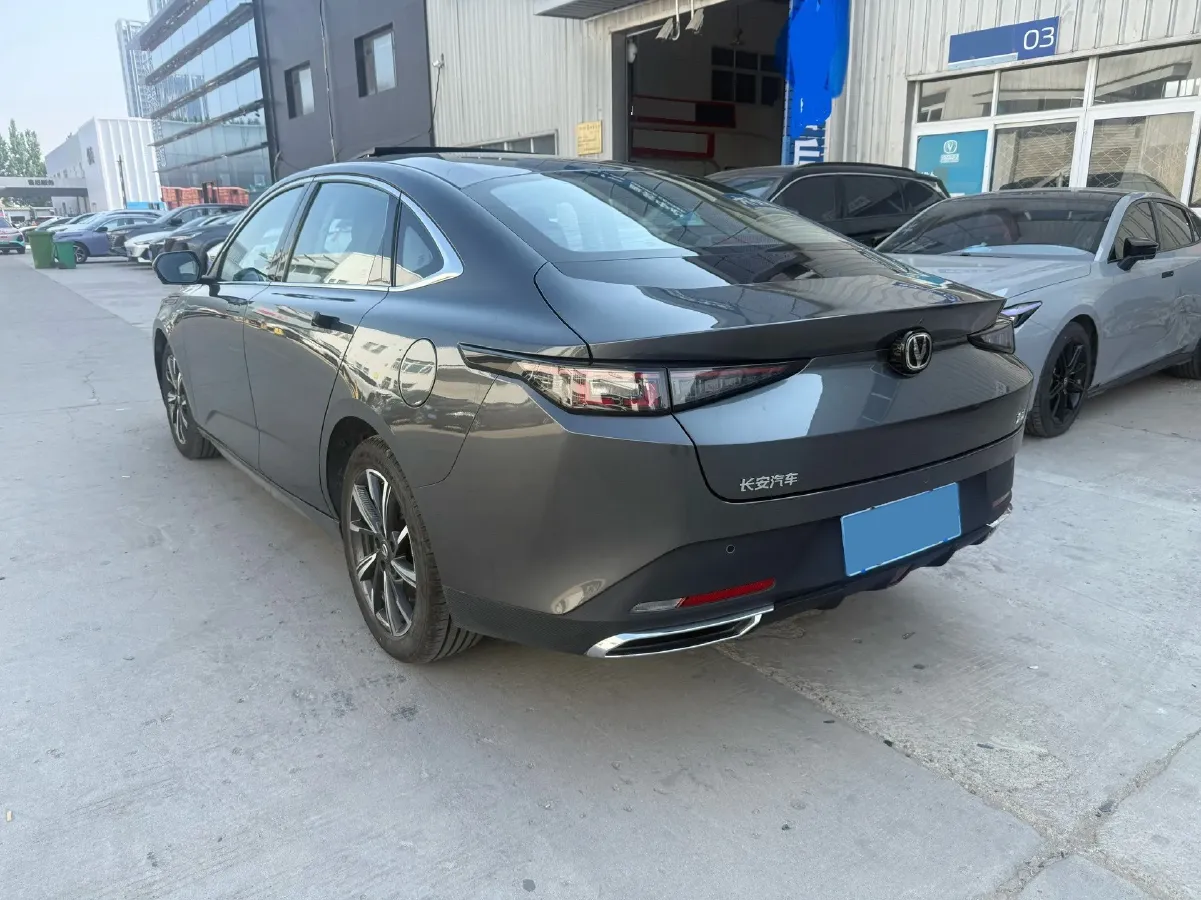 2024 ChangAn Eado 1.5T 170HP L4 7DCT,autocango,china used car exporter,china ev exporter,chinese used car exporter,chinese used ev exporter