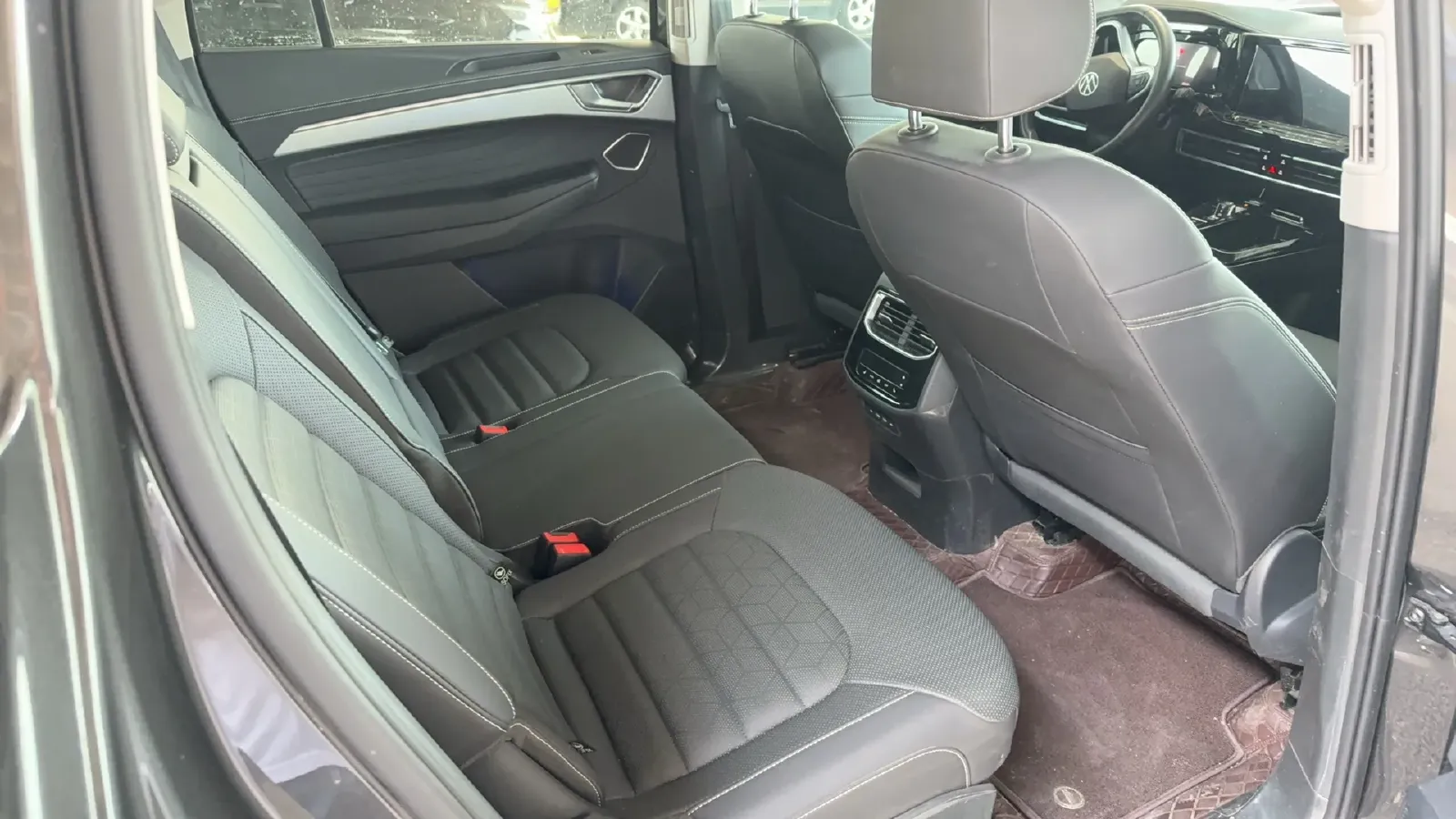 2021 Volkswagen Talagon 2.0T 220HP L4 7DCT,autocango,china used car exporter,china ev exporter,chinese used car exporter,chinese used ev exporter