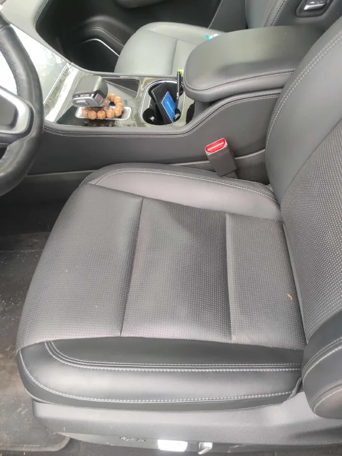 2021 Li ONE Range Extended 131HP REEV 40.5KWH,autocango,china used car exporter,china ev exporter,chinese used car exporter,chinese used ev exporter