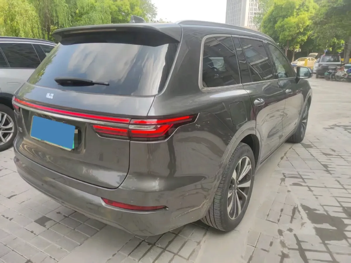 2021 Li ONE Range Extended 131HP REEV 40.5KWH,autocango,china used car exporter,china ev exporter,chinese used car exporter,chinese used ev exporter