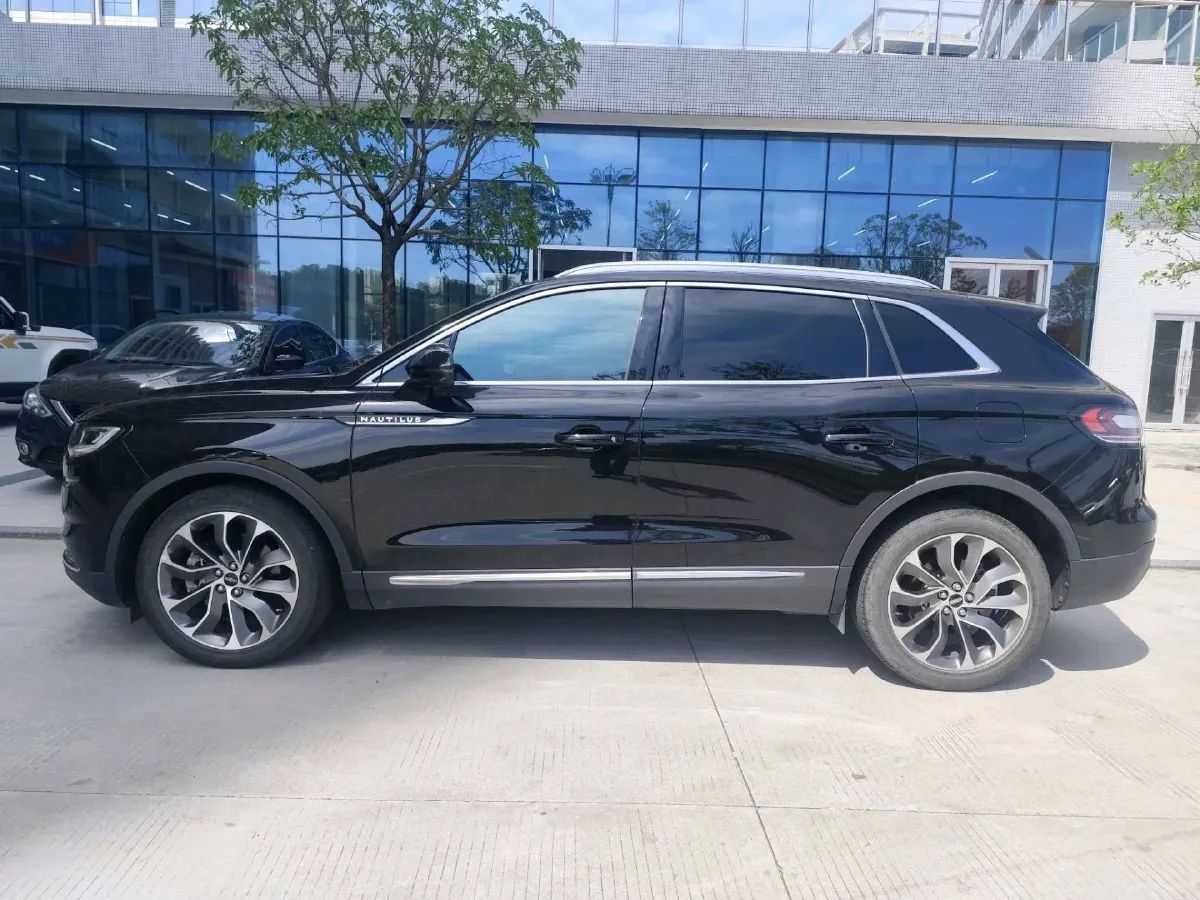 2021 Lincoln Nautilus 2.0T 245HP L4 8AT,autocango,china used car exporter,china ev exporter,chinese used car exporter,chinese used ev exporter