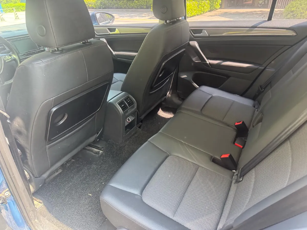 2018 Volkswagen Golf Sportsvan 1.4T 131HP L4 7DCT,autocango,china used car exporter,china ev exporter,chinese used car exporter,chinese used ev exporter