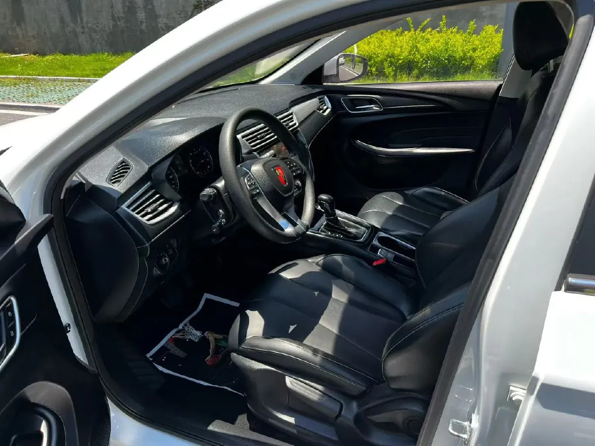 2019 Roewe i5 1.5L 120HP L4 CVT,autocango,china used car exporter,china ev exporter,chinese used car exporter,chinese used ev exporter