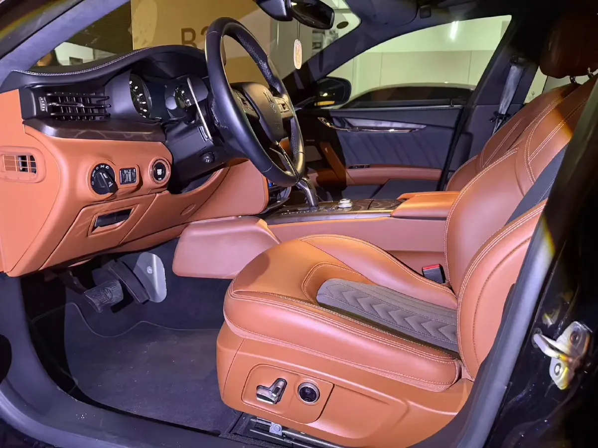 2020 Maserati Quattroporte 3.0T 350HP V6 8AT,autocango,china used car exporter,china ev exporter,chinese used car exporter,chinese used ev exporter