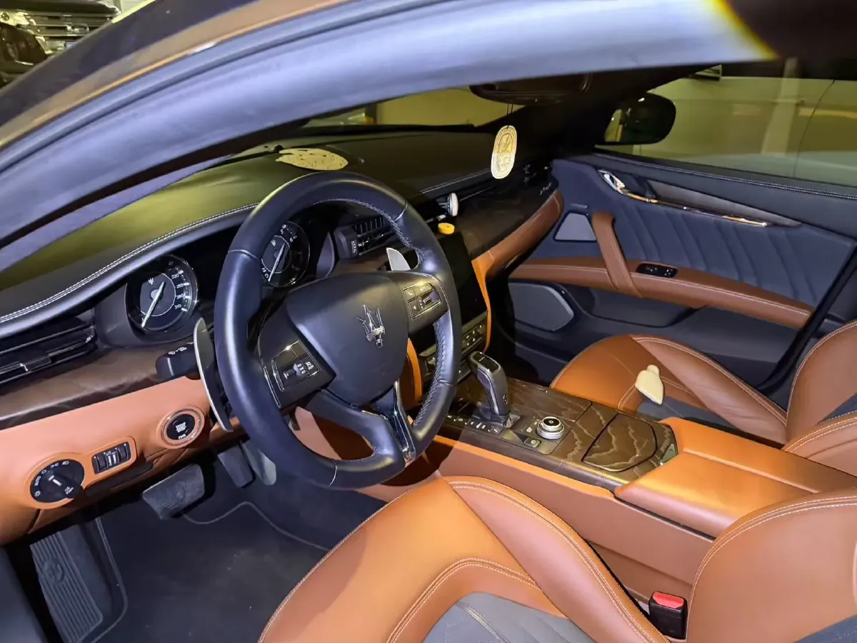 2020 Maserati Quattroporte 3.0T 350HP V6 8AT,autocango,china used car exporter,china ev exporter,chinese used car exporter,chinese used ev exporter