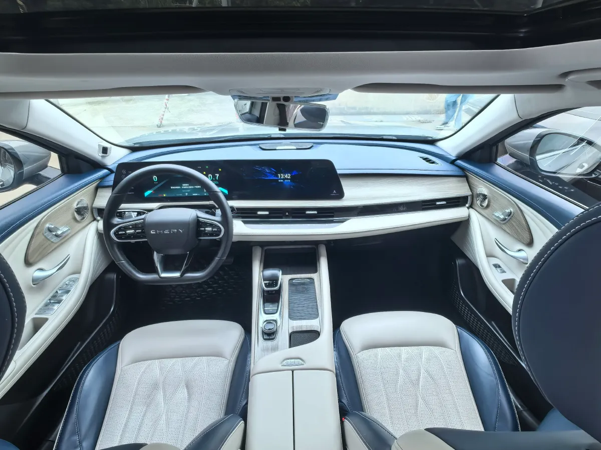 2022 Chery Arrizo 8 1.6T 197HP L4 7DCT,autocango,china used car exporter,china ev exporter,chinese used car exporter,chinese used ev exporter