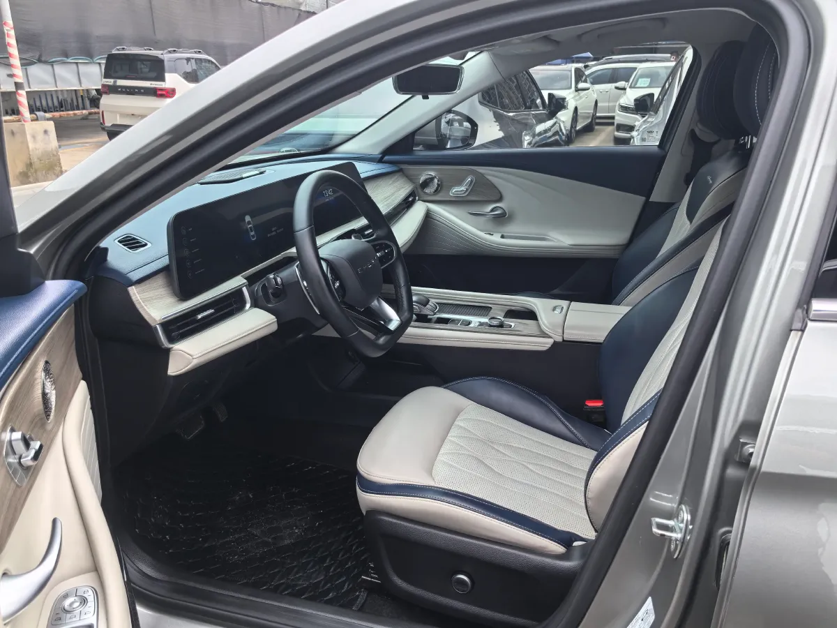 2022 Chery Arrizo 8 1.6T 197HP L4 7DCT,autocango,china used car exporter,china ev exporter,chinese used car exporter,chinese used ev exporter