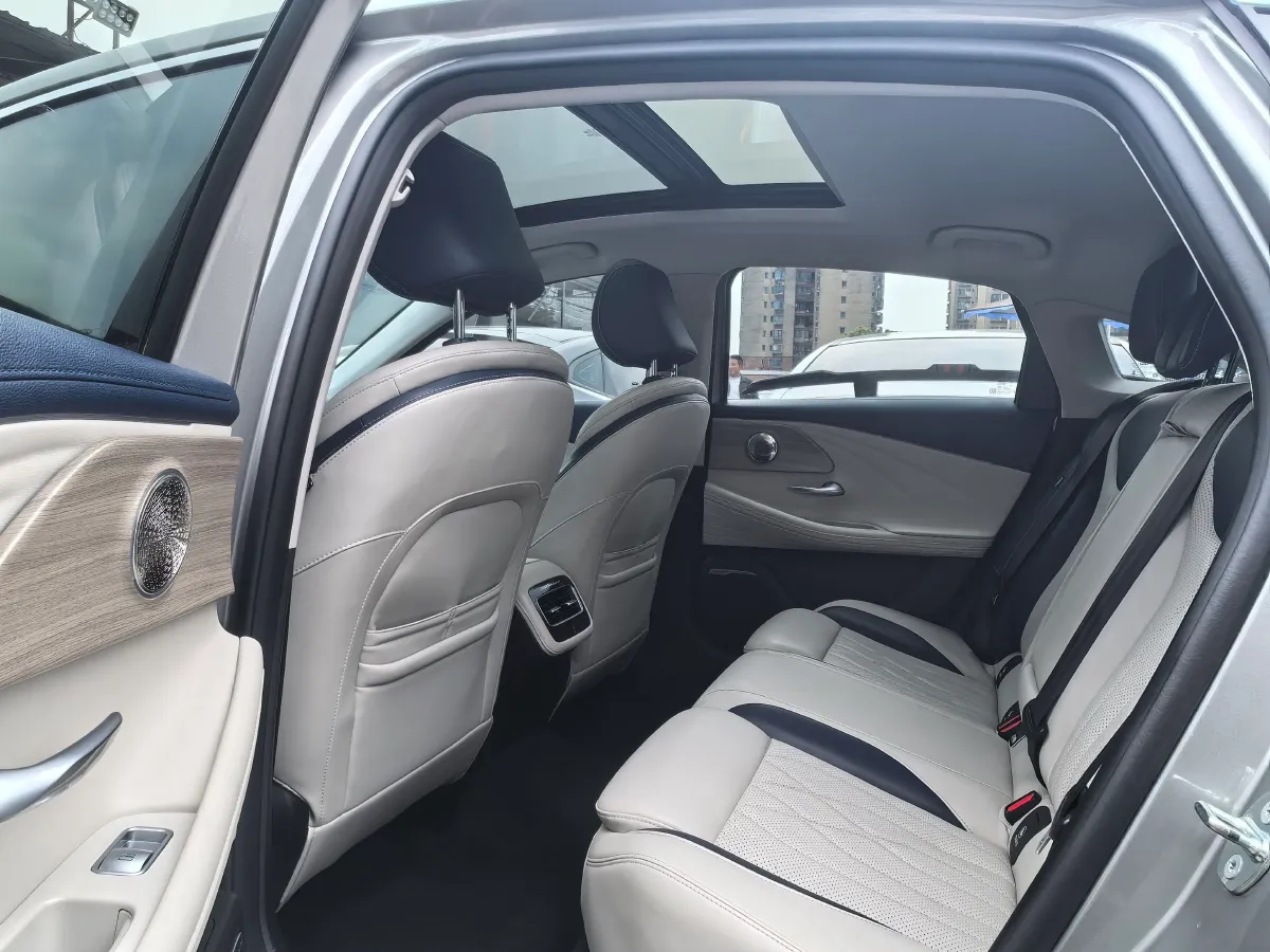 2022 Chery Arrizo 8 1.6T 197HP L4 7DCT,autocango,china used car exporter,china ev exporter,chinese used car exporter,chinese used ev exporter