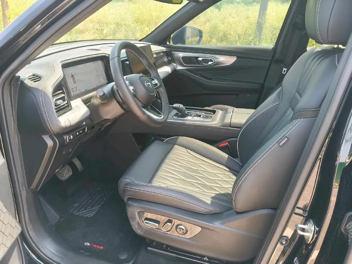 2022 GAC Trumpchi GS8 2.0T 252HP L4 8AT,autocango,china used car exporter,china ev exporter,chinese used car exporter,chinese used ev exporter