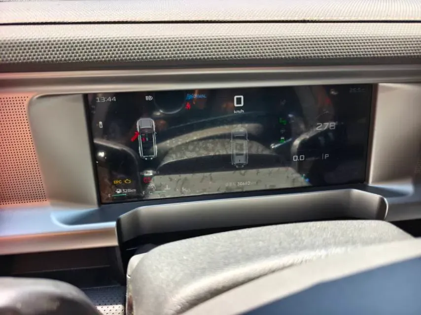 2023 Jetour Traveller 2.0T 254HP L4 7DCT,autocango,china used car exporter,china ev exporter,chinese used car exporter,chinese used ev exporter