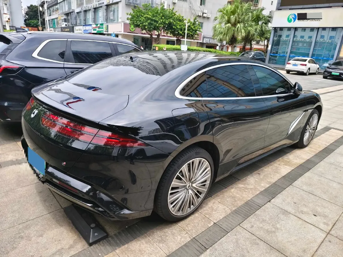 2024 Denza DenzaZ9 2.0T 207HP L4 E-CVT PHEV 38.5KWH,autocango,china used car exporter,china ev exporter,chinese used car exporter,chinese used ev exporter