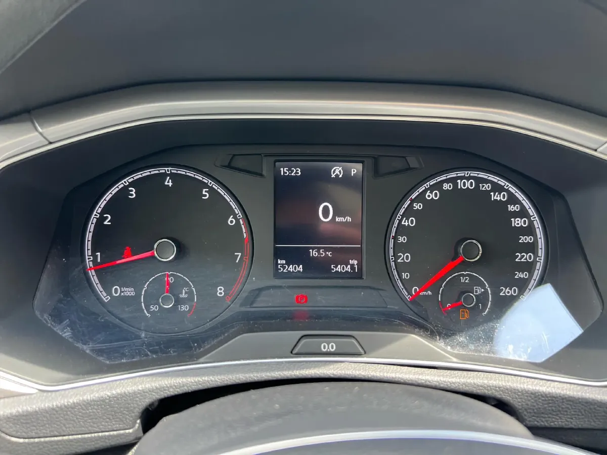 2022 Volkswagen T-Roc 1.4T 150HP L4 7DCT,autocango,china used car exporter,china ev exporter,chinese used car exporter,chinese used ev exporter