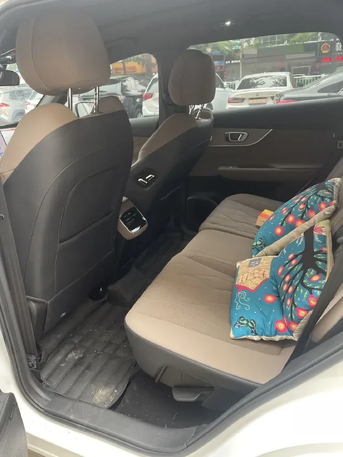 2025 Chery Tiggo 8 Plus 1.6T 197HP L4 7DCT,autocango,china used car exporter,china ev exporter,chinese used car exporter,chinese used ev exporter