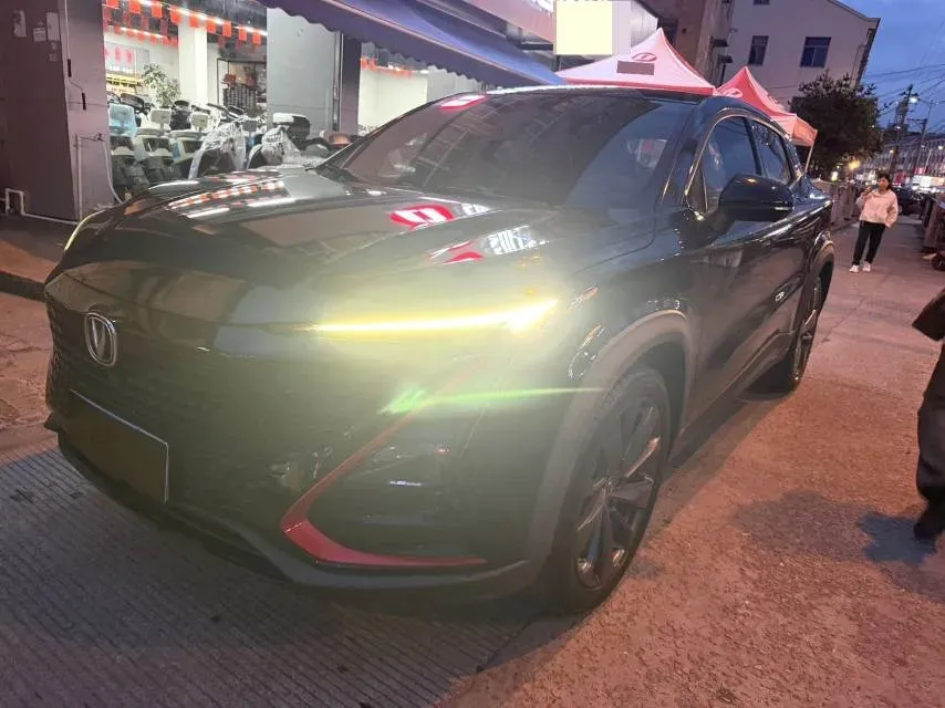 2020 ChangAn UNI-T 1.5T 180HP L4 7DCT,autocango,china used car exporter,china ev exporter,chinese used car exporter,chinese used ev exporter