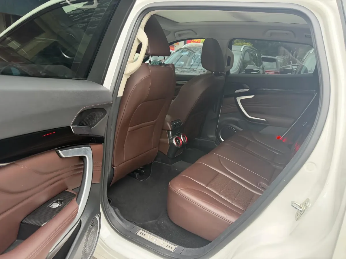 2017 WEY VV7 2.0T 234HP L4 7DCT,autocango,china used car exporter,china ev exporter,chinese used car exporter,chinese used ev exporter