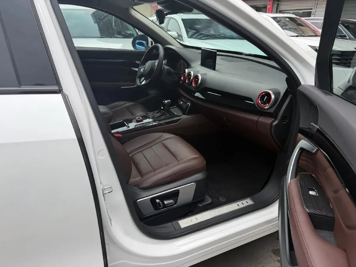 2017 WEY VV7 2.0T 234HP L4 7DCT,autocango,china used car exporter,china ev exporter,chinese used car exporter,chinese used ev exporter