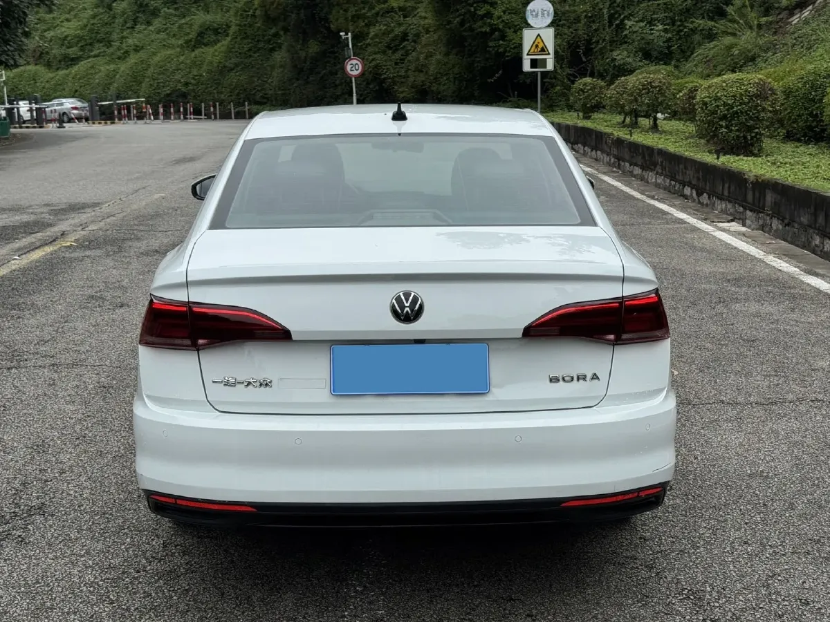 2021 Volkswagen Bora 1.5L 113HP L4 6AT,autocango,china used car exporter,china ev exporter,chinese used car exporter,chinese used ev exporter