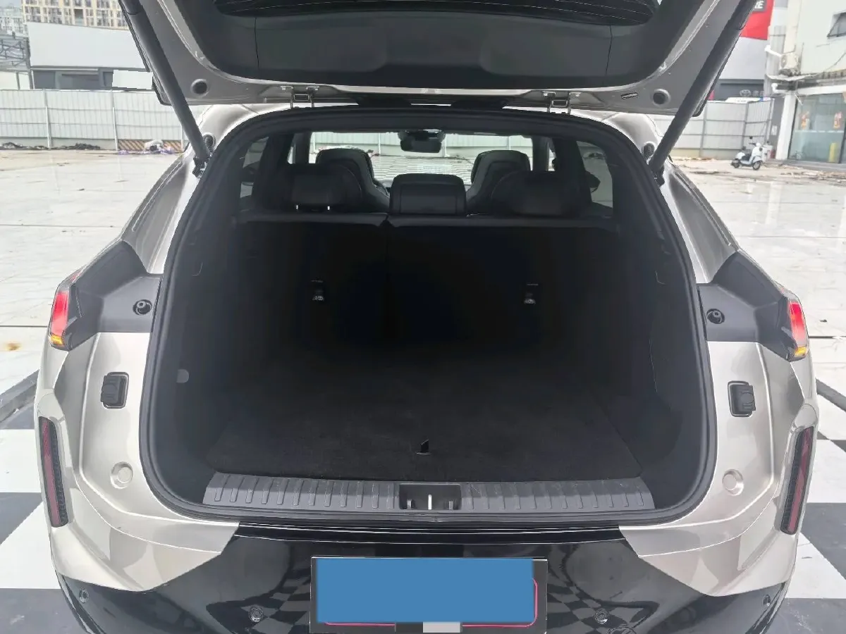 2023 LYNK&CO 08 EM-P 1.5T 163HP L4 3DHT PHEV 21.2KWH,autocango,china used car exporter,china ev exporter,chinese used car exporter,chinese used ev exporter